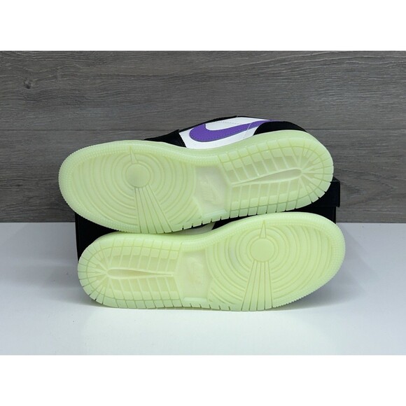 Nike Air Jordan 1 Low OG “Black Raspberry” Glow In The Dark Youth 6Y -HF0410 001 - Picture 3 of 10